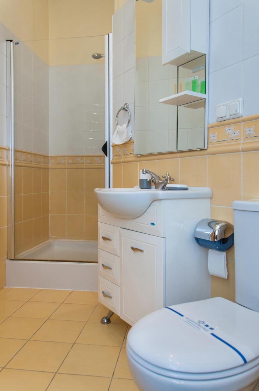 Sunflower B&B Киев Экстерьер фото