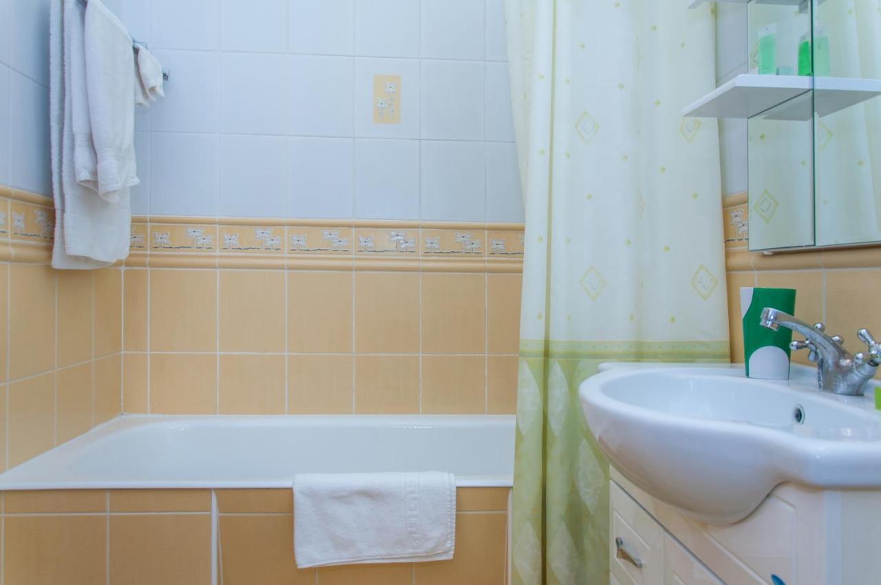 Sunflower B&B Киев Экстерьер фото