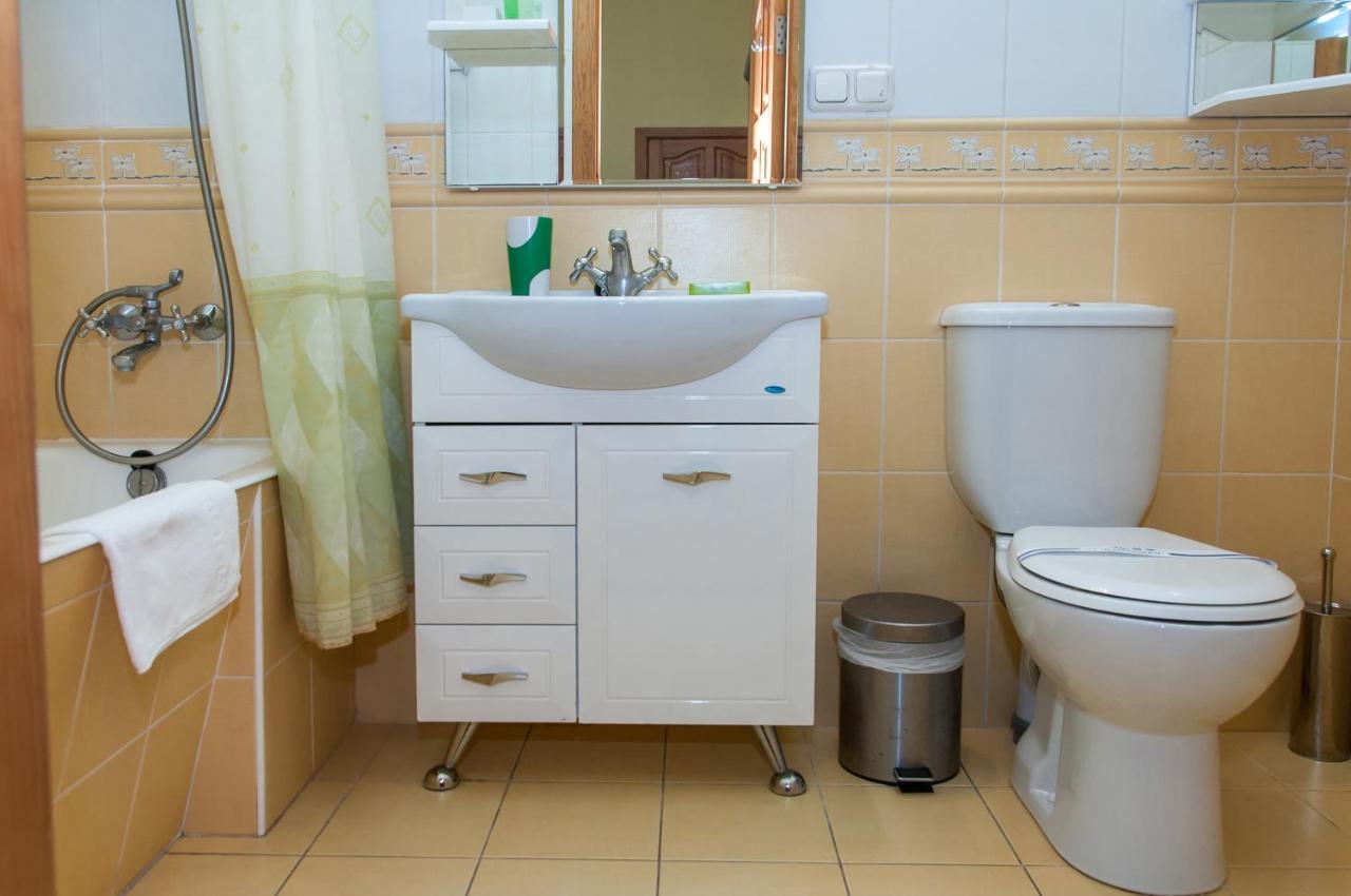 Sunflower B&B Киев Экстерьер фото